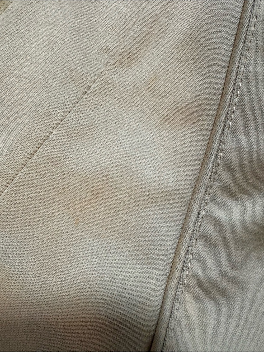 Burberry Pearly Beige Double-Breasted Trench Coat with Belt - Picture 5 of 9